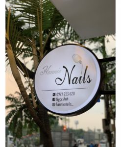 Biển Mica Hút Nổi Tiệm Nail
